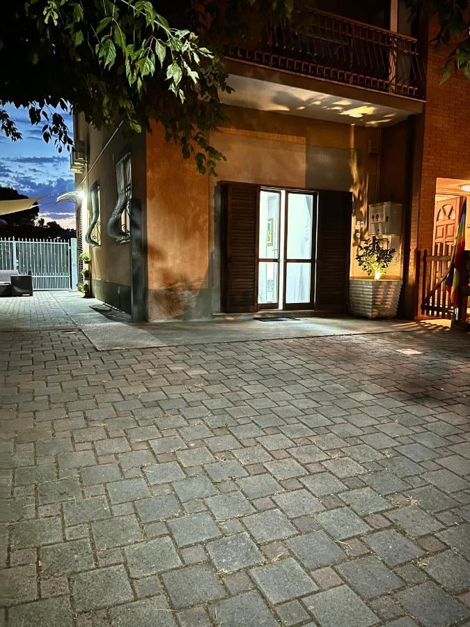 Monolocali B&B Santa Maria Apparente 시비타노바 마르셰 외부 사진